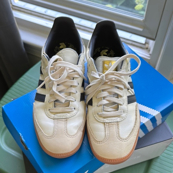 Adidas Samba OG Cream and Black Sneakers - Picture 4 of 8